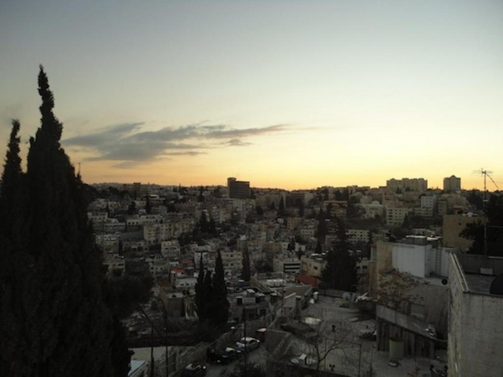 By The Lemon Tree (Adults Only) Bed & Breakfast Amman Exterior photo